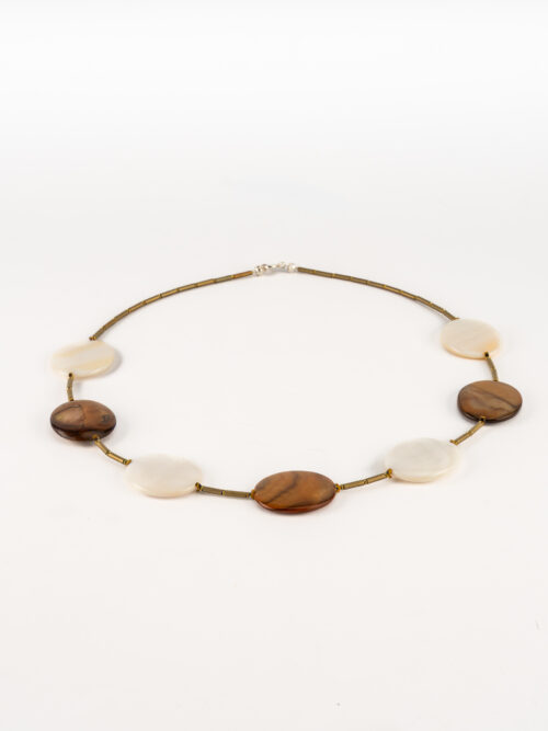 Naszyjnik z masy perłowej