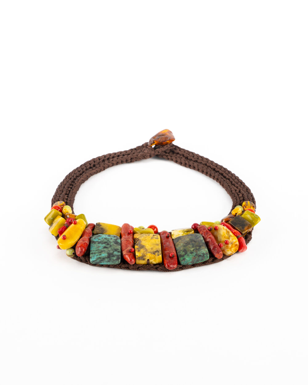 Kolia z kamieni naturalnych