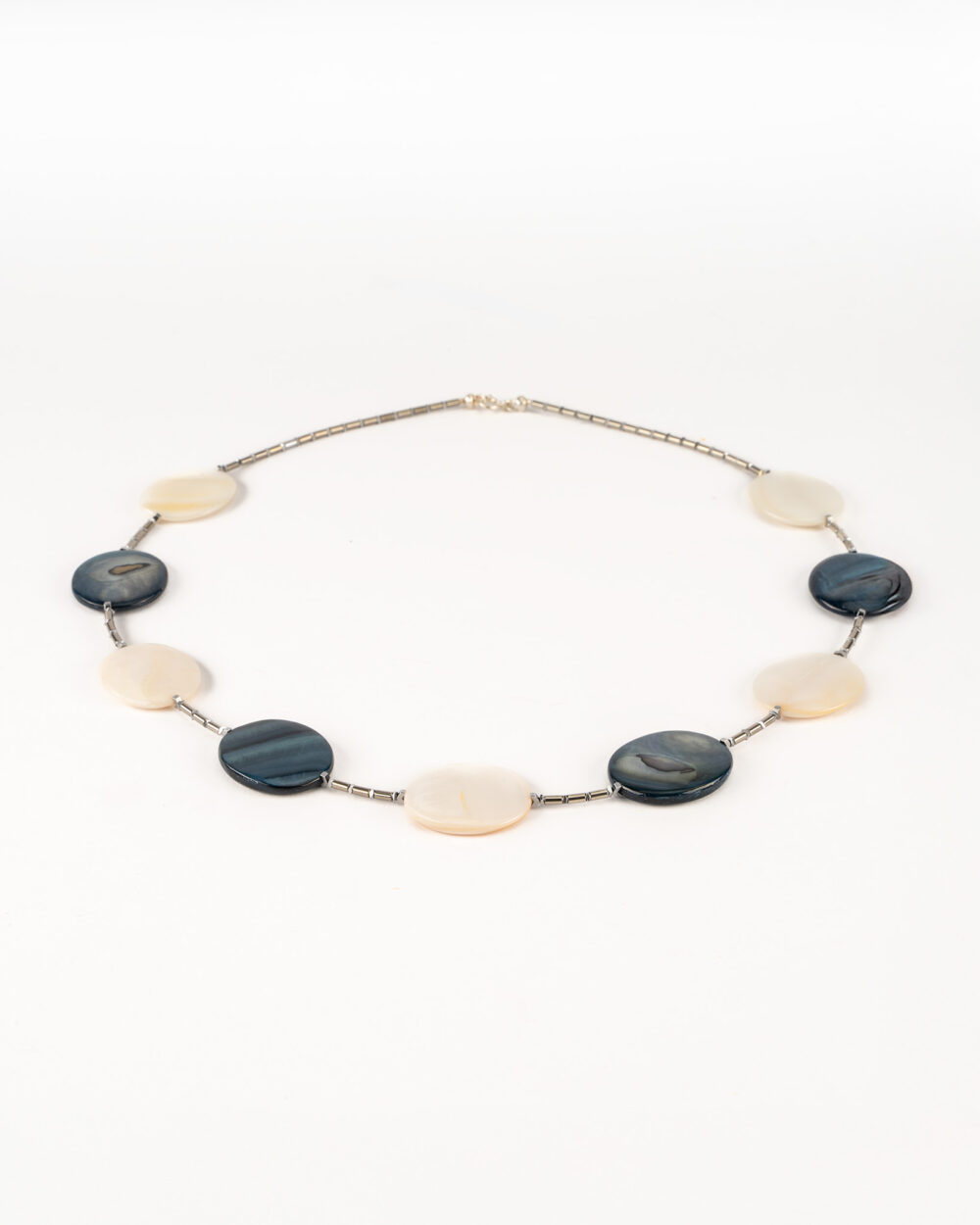 Naszyjnik z masy perłowej