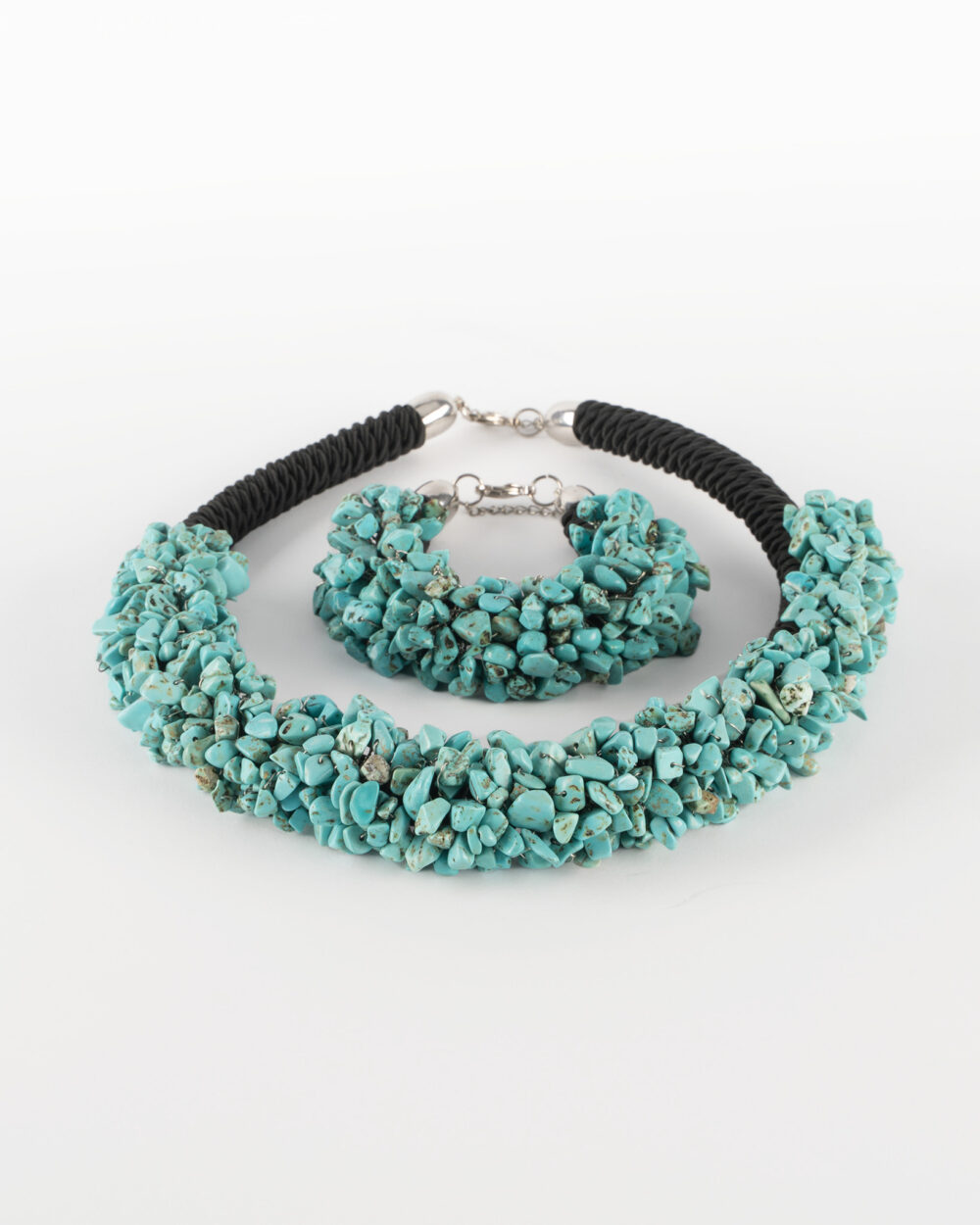 Komplet biżuterii z howlitem