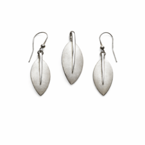 Komplet biżuterii ze srebra satynowanego